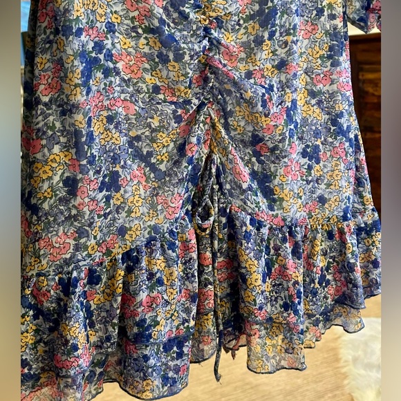 Zara dress. Floral chiffon shirred, ruffled bottom - Picture 8 of 8